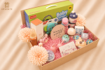 Rosy Welcome – Newborn Luxury - Image 4
